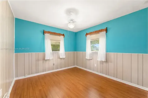 9501 SW 181st Terrace Palmetto Bay FL 33157