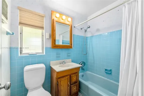 9501 SW 181st Terrace Palmetto Bay FL 33157