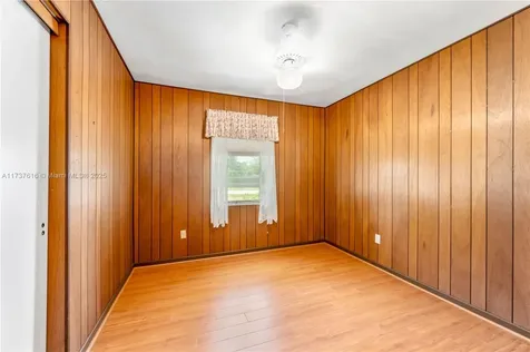 9501 SW 181st Terrace Palmetto Bay FL 33157