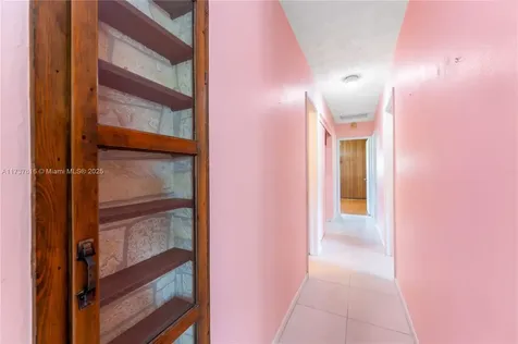 9501 SW 181st Terrace Palmetto Bay FL 33157