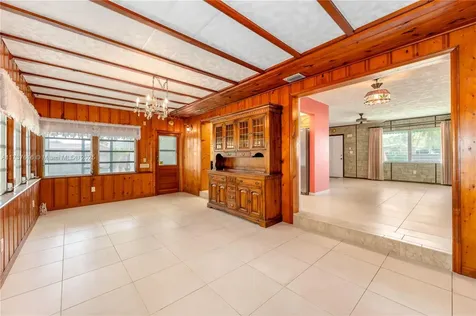 9501 SW 181st Terrace Palmetto Bay FL 33157