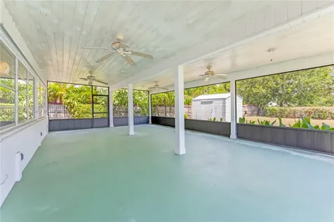 9501 SW 181st Terrace Palmetto Bay FL 33157