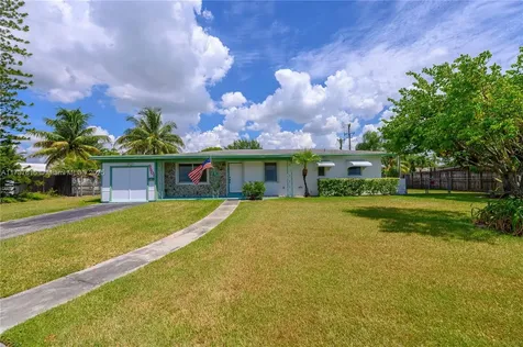 9501 SW 181st Terrace Palmetto Bay FL 33157
