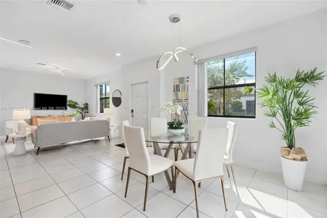 4735 Caspian Way Davie FL 33314