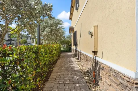 4735 Caspian Way Davie FL 33314
