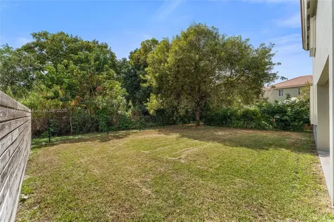 2256 SE 2nd Street Homestead FL 33033