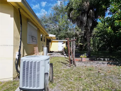 18341 NW 39th Court Miami Gardens FL 33055