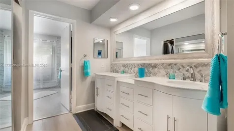 4901 NW 89th Terrace Coral Springs FL 33067