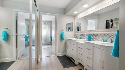4901 NW 89th Terrace Coral Springs FL 33067