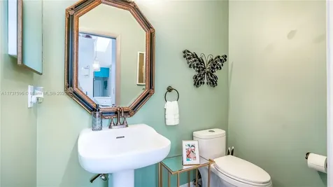 4901 NW 89th Terrace Coral Springs FL 33067
