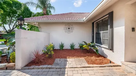 4901 NW 89th Terrace Coral Springs FL 33067