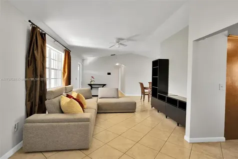 15811 SW 284th Street Homestead FL 33033