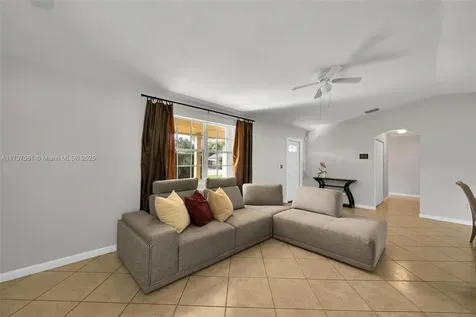 15811 SW 284th Street Homestead FL 33033