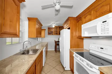 15811 SW 284th Street Homestead FL 33033