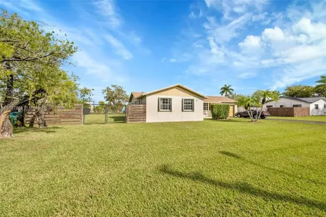 15811 SW 284th Street Homestead FL 33033