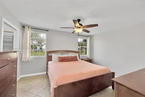 15811 SW 284th Street Homestead FL 33033