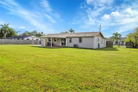 15811 SW 284th Street Homestead FL 33033