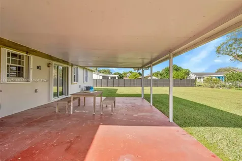 15811 SW 284th Street Homestead FL 33033