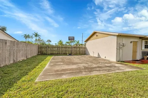15811 SW 284th Street Homestead FL 33033