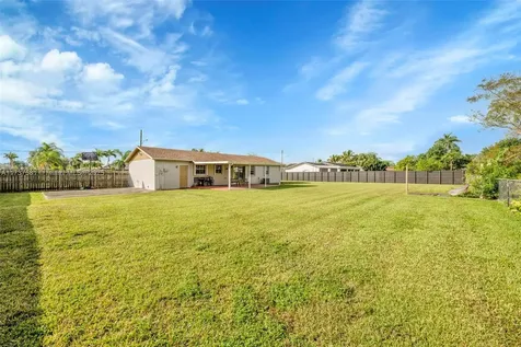 15811 SW 284th Street Homestead FL 33033