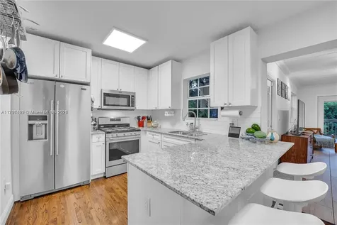 13624 NW 1st Avenue Miami FL 33168