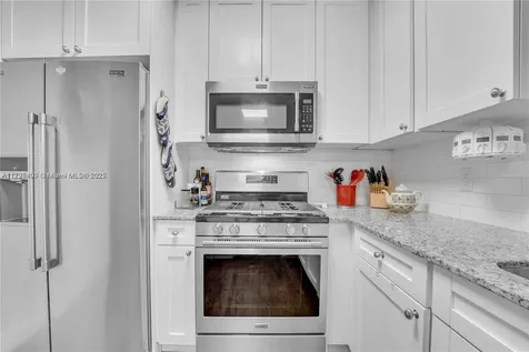 13624 NW 1st Avenue Miami FL 33168
