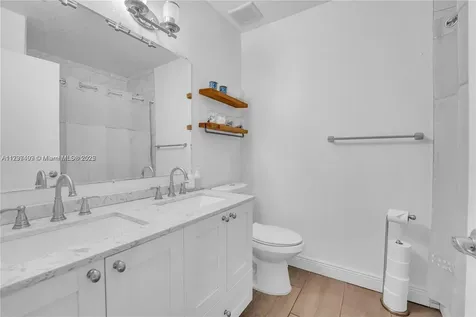 13624 NW 1st Avenue Miami FL 33168