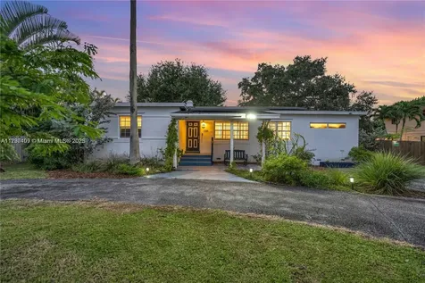 13624 NW 1st Avenue Miami FL 33168