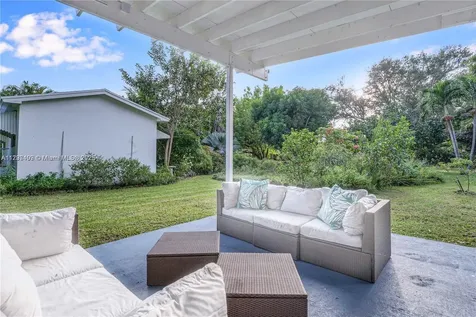 13624 NW 1st Avenue Miami FL 33168