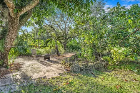 13624 NW 1st Avenue Miami FL 33168