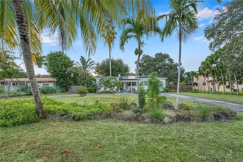 13624 NW 1st Avenue Miami FL 33168