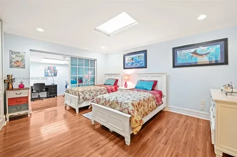 510 NE 195th Street Miami FL 33179
