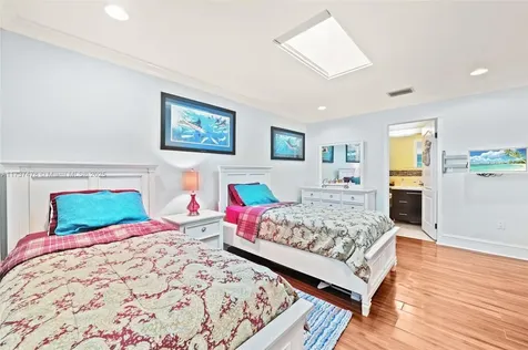 510 NE 195th Street Miami FL 33179