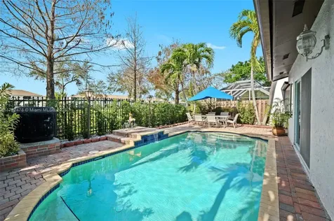 510 NE 195th Street Miami FL 33179