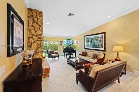 510 NE 195th Street Miami FL 33179