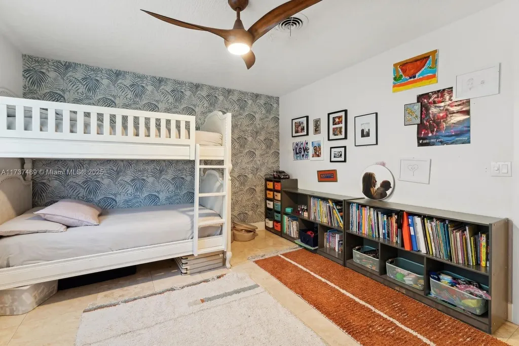 951 Buchanan Street Hollywood FL 33019