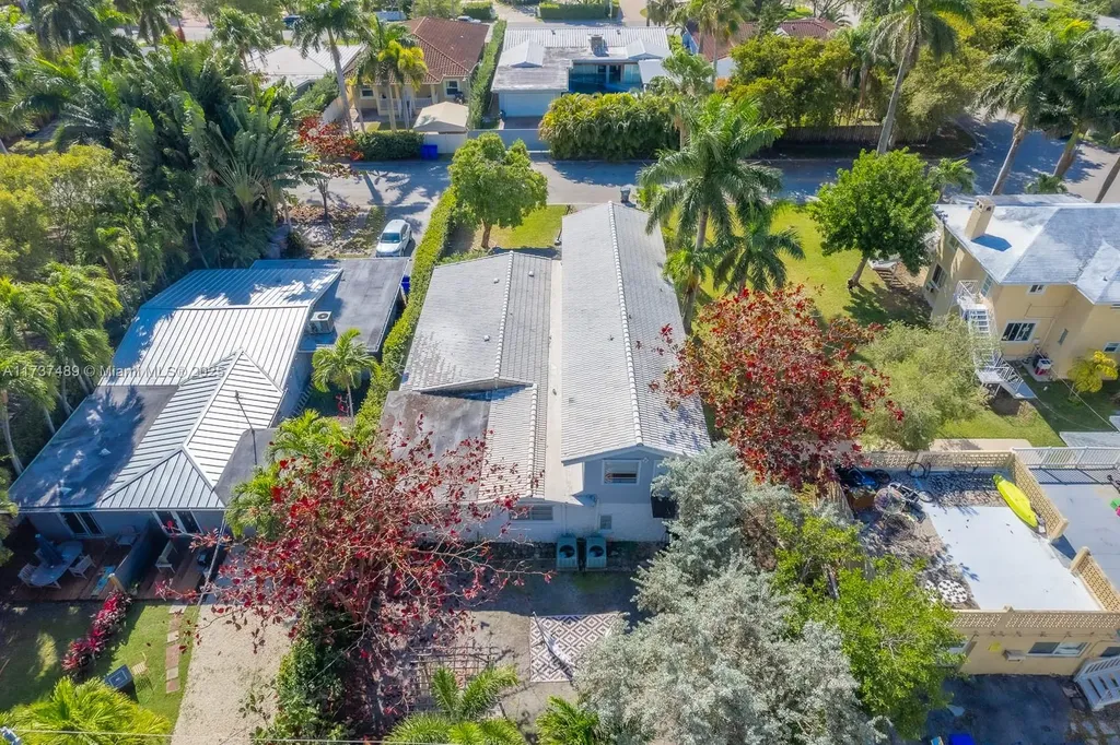 951 Buchanan Street Hollywood FL 33019