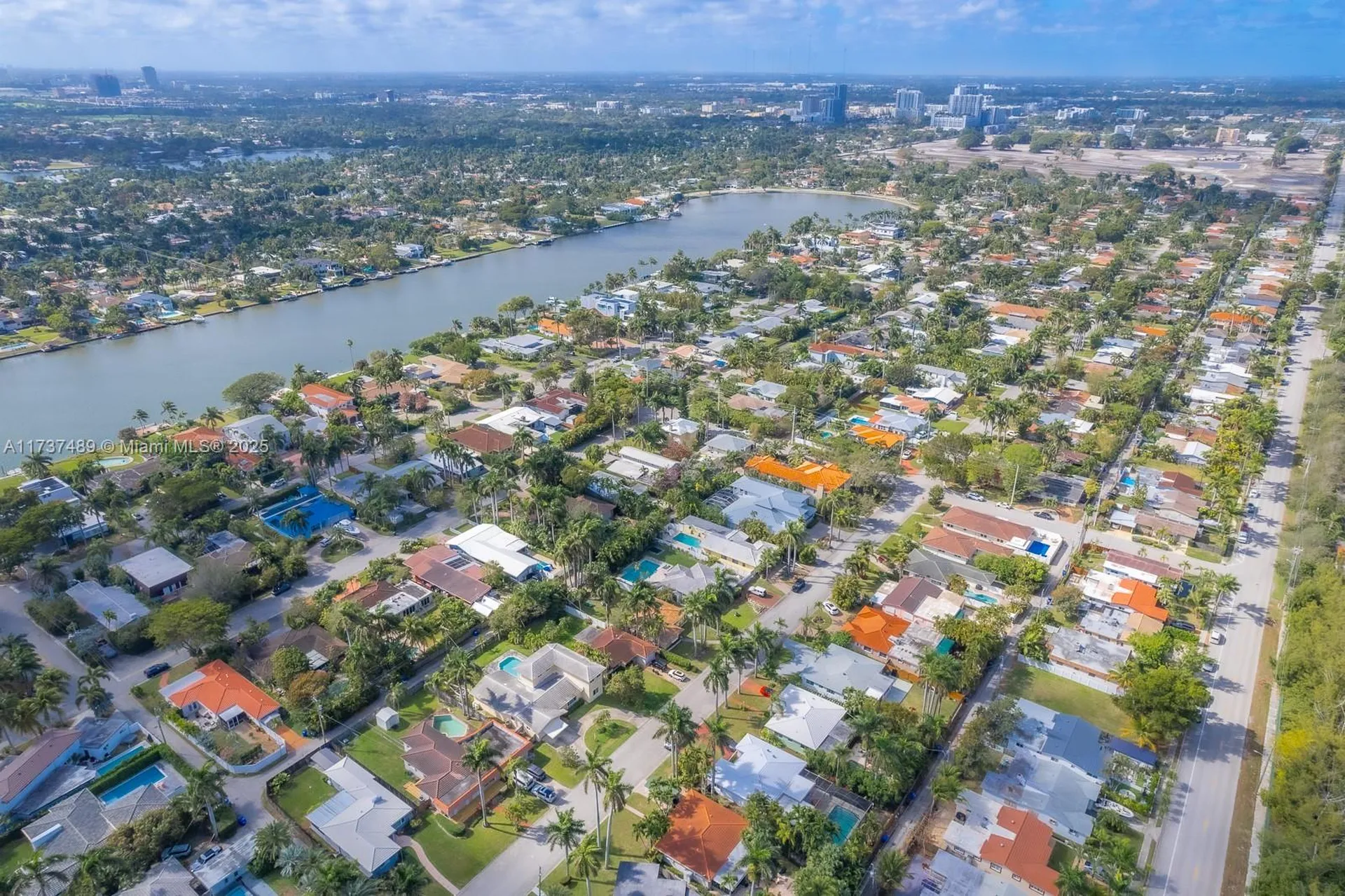 951 Buchanan Street Hollywood FL 33019