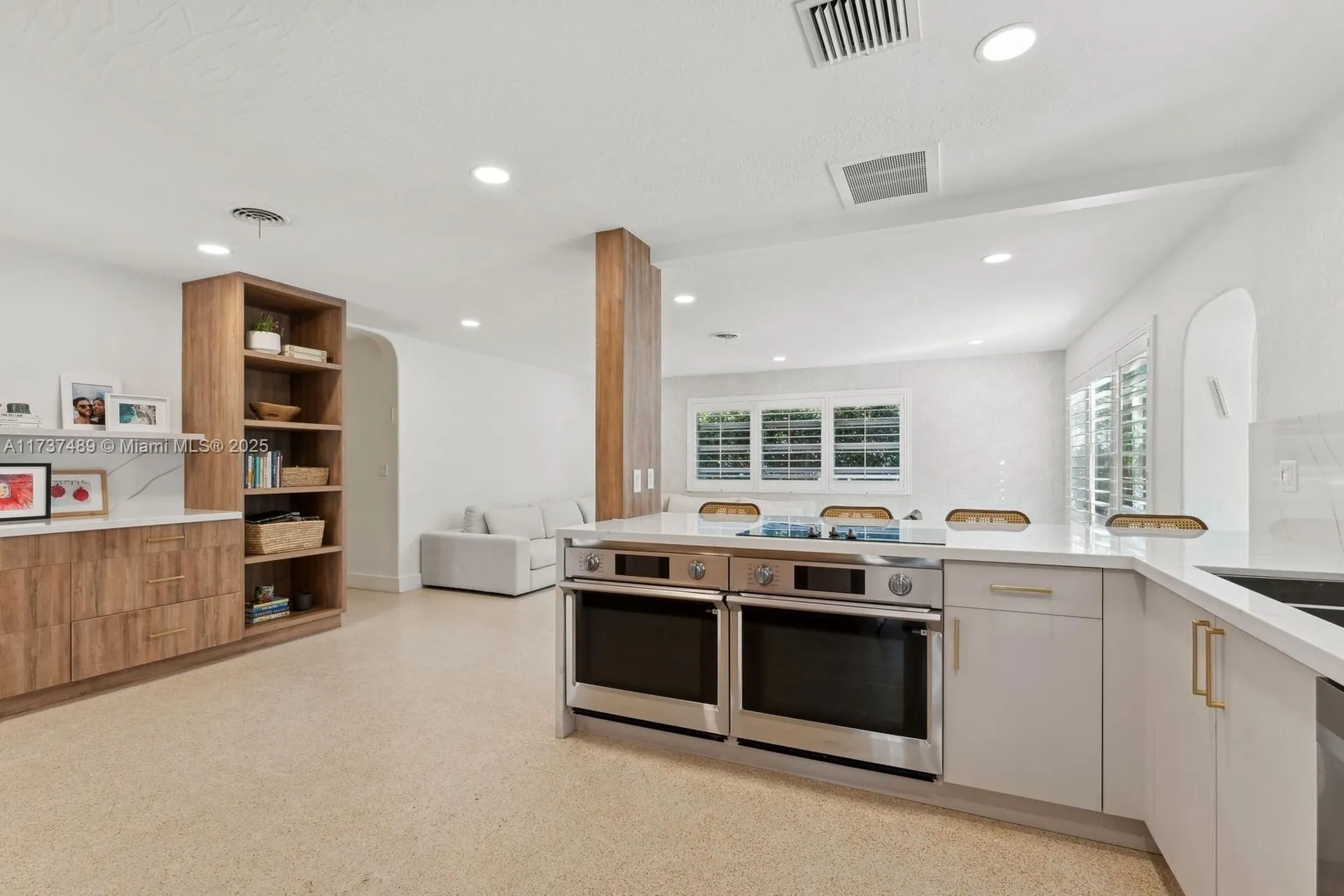 951 Buchanan Street Hollywood FL 33019