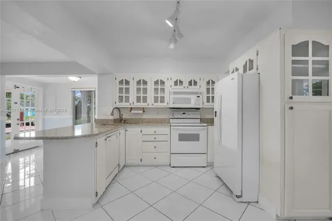 1915 N 28th Avenue Hollywood FL 33020