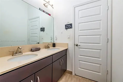 19115 NE 8th Court Miami FL 33179