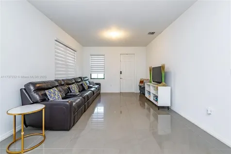 19115 NE 8th Court Miami FL 33179