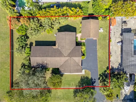 19841 SW 241st Terrace Homestead FL 33031