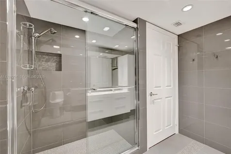 17700 N Bay Road Sunny Isles Beach FL 33160