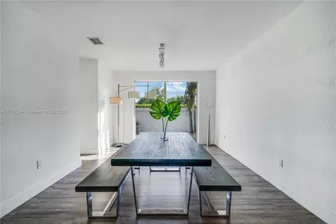 15422 SW 41st Terrace Miami FL 33185