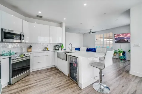 15422 SW 41st Terrace Miami FL 33185