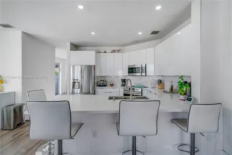 15422 SW 41st Terrace Miami FL 33185