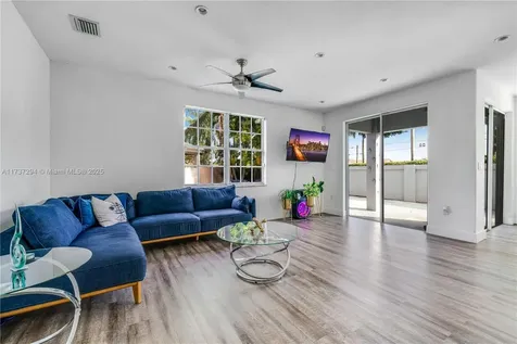 15422 SW 41st Terrace Miami FL 33185