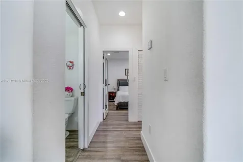 15422 SW 41st Terrace Miami FL 33185