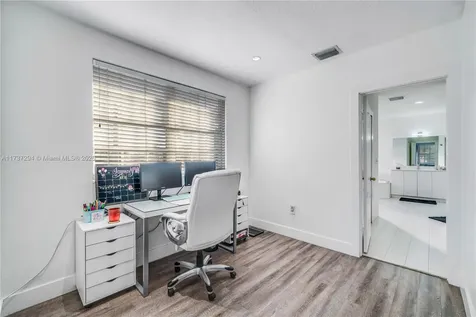 15422 SW 41st Terrace Miami FL 33185